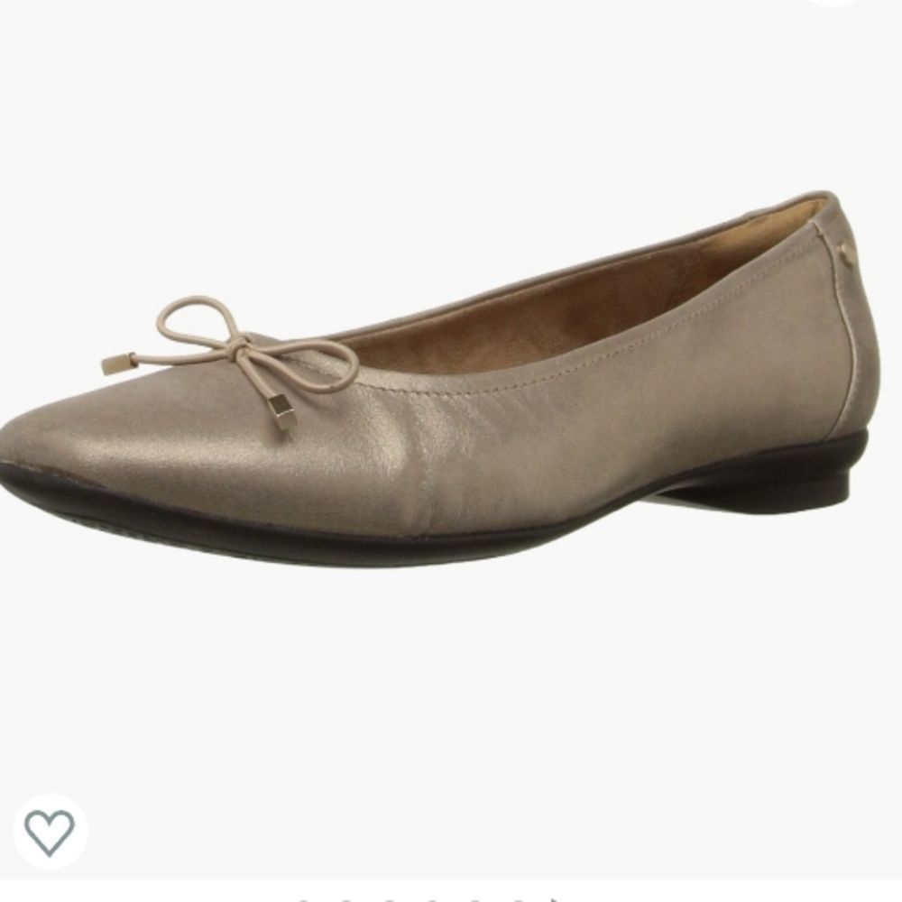 Clarks Women's Candra Light Flats